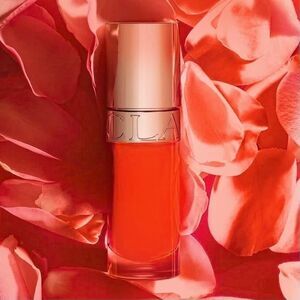 Clarins: Daring Orange Lip Comfort Oil (Shade 22)